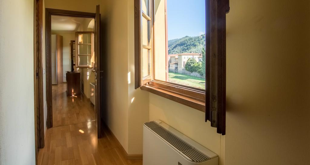 Palazzo Piazza Mazzini Pescia Exterior foto