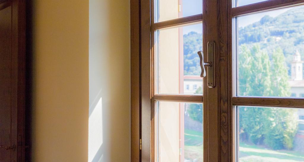 Palazzo Piazza Mazzini Pescia Exterior foto